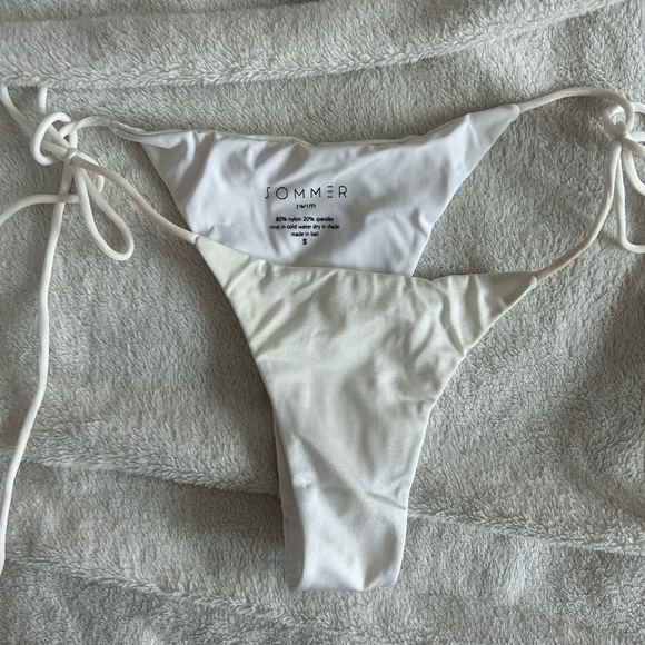 Sommer Swim white bikini - Picture 2 of 4